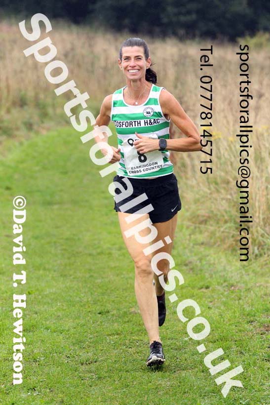 Senior Womens relay, 2021 Farringdon Open Cross Country, Sunderland . Photo: David T. Hewitson/Sports for All Pics